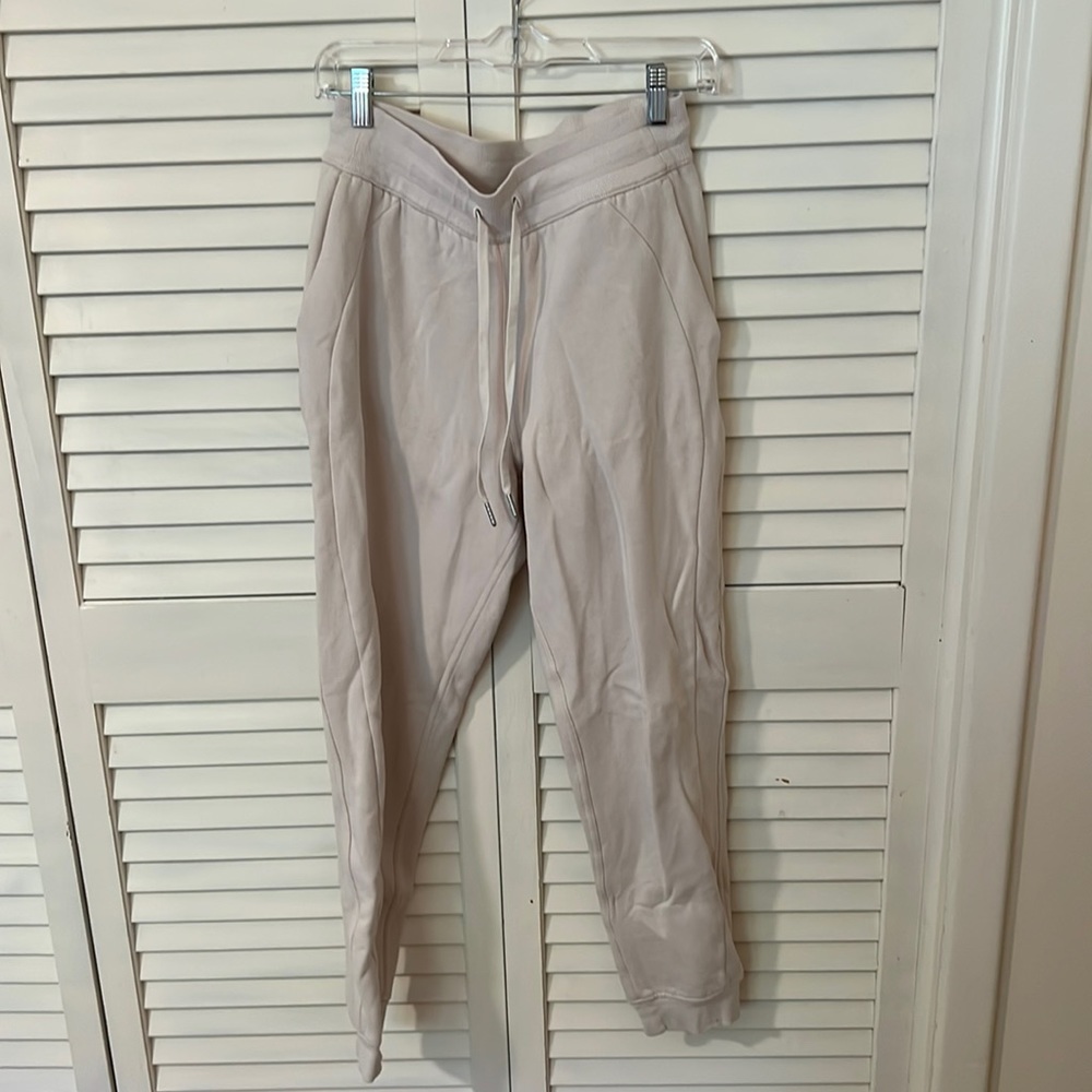 White Opal Lululemon Scuba Joggers